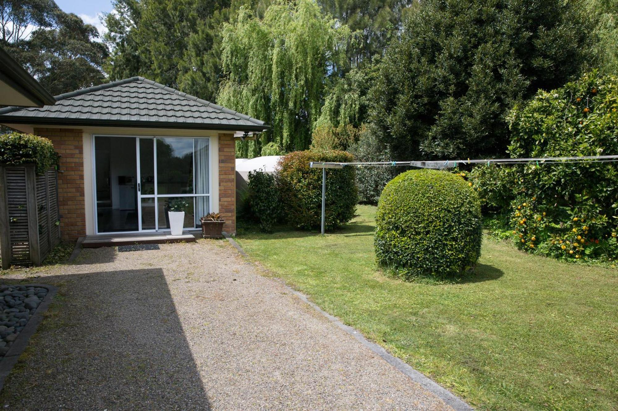 Farm Stay Right On Te Awa River Bike Trail Tamahere Exterior foto
